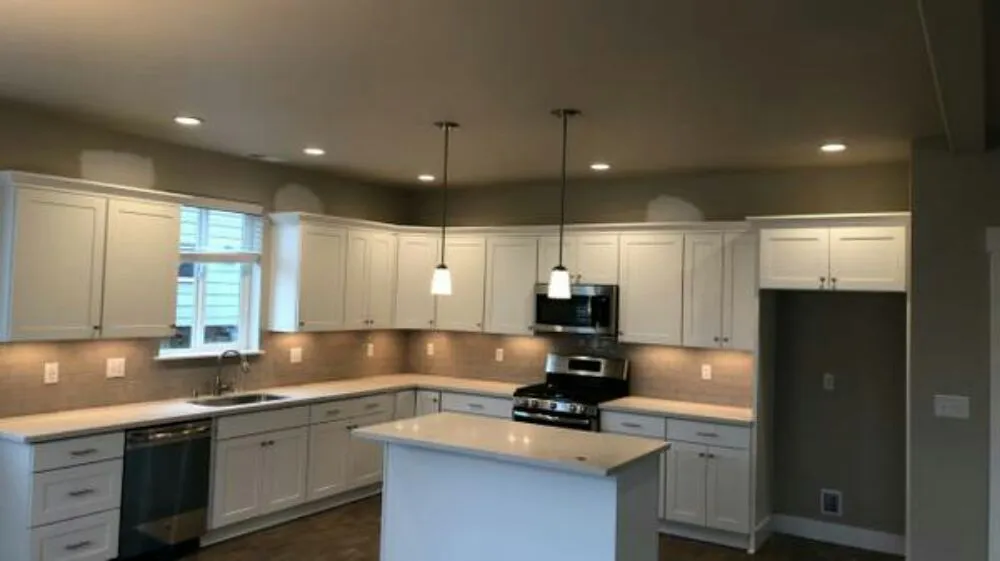 Slide of TJ's Electric