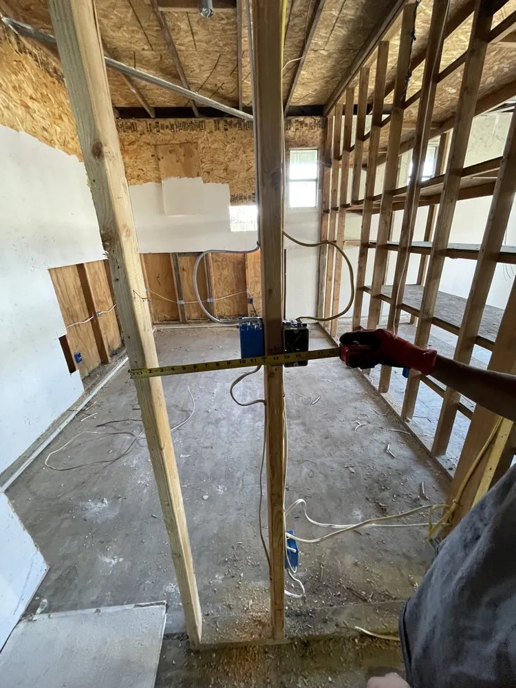 Slide of TJ’s Handyman