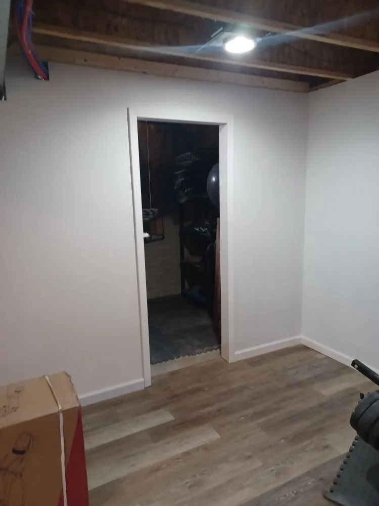 Licensed electrician providing lighting installation in , 