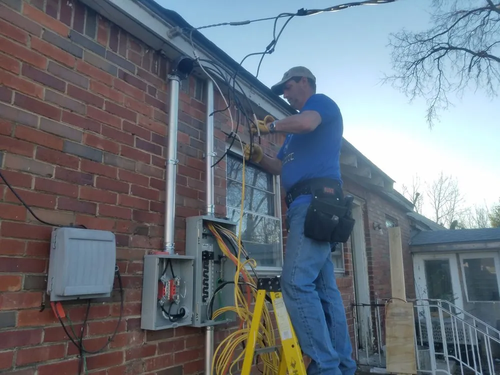 Slide of TL Davis Electric & Design