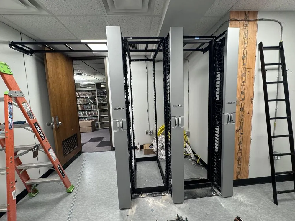 Slide of T&M DataCom Services