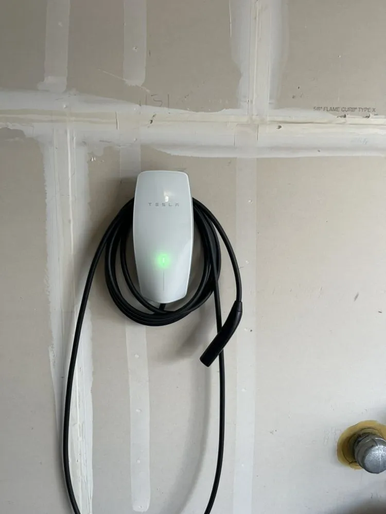 Slide of T&M Electrical