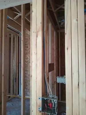 T&M Tub Reglazing Logo