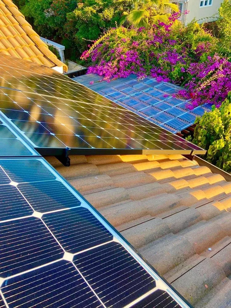 Slide of TN Electrical & Solar Services