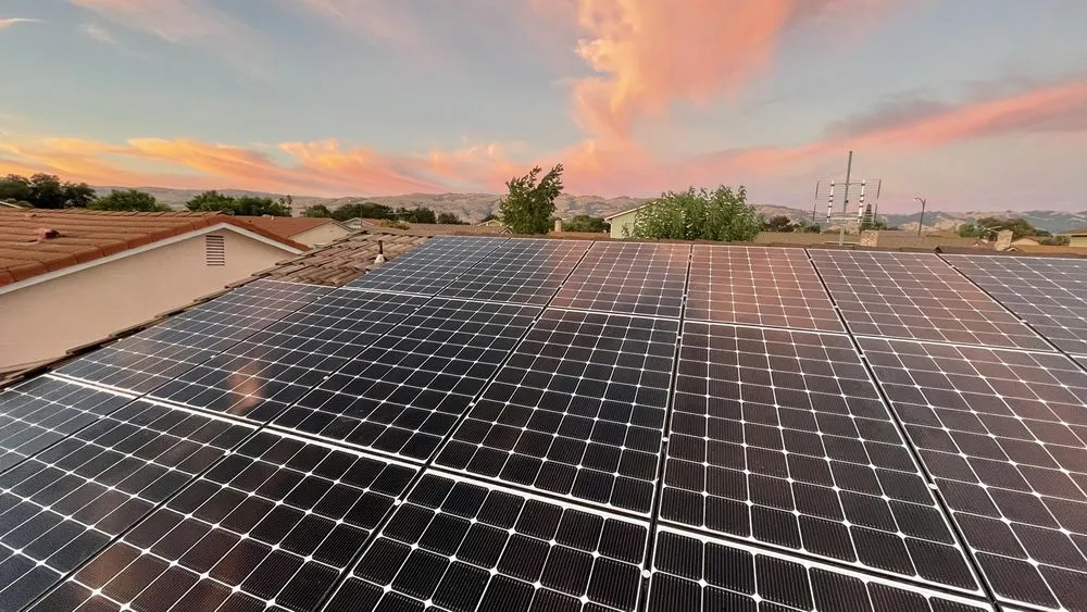 Slide of TN Electrical & Solar Services