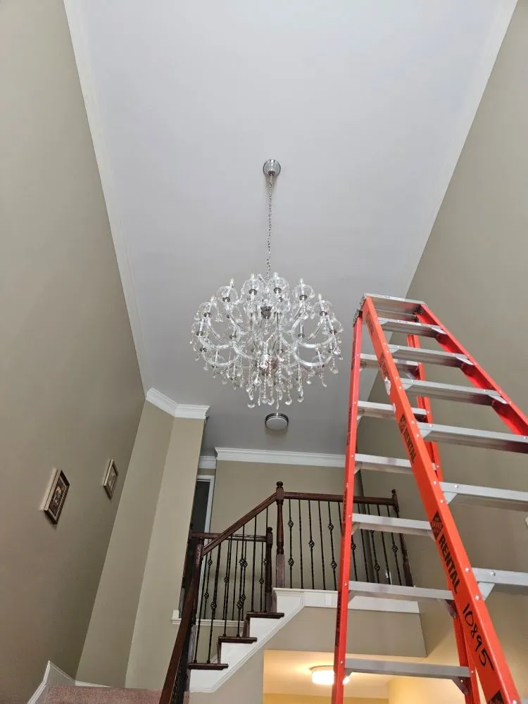 Certified electrician providing emergency electrical service in Marble Hill, GA - TNT Electrical