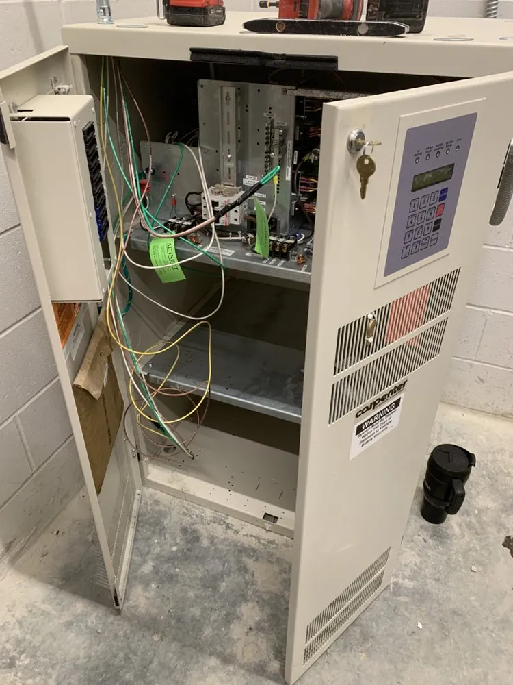 Emergency circuit breaker repair service in , - TNT Electrical Services