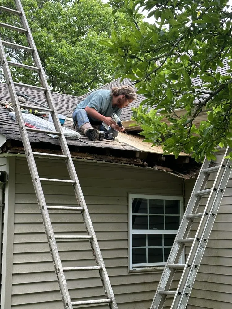 Expert circuit breaker repair in Flat Rock, AL by Tnt Lawn and Handyman Services