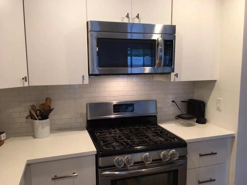 Professional electrician providing emergency electrical service in , 