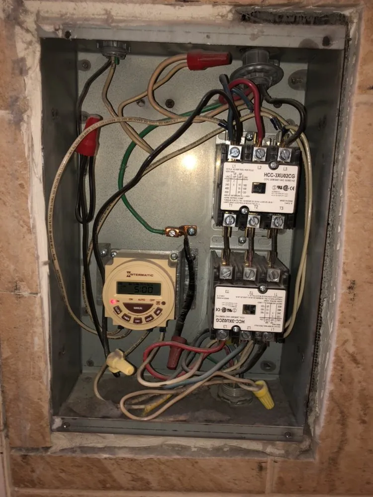 Slide of To The Rescue DMV Services