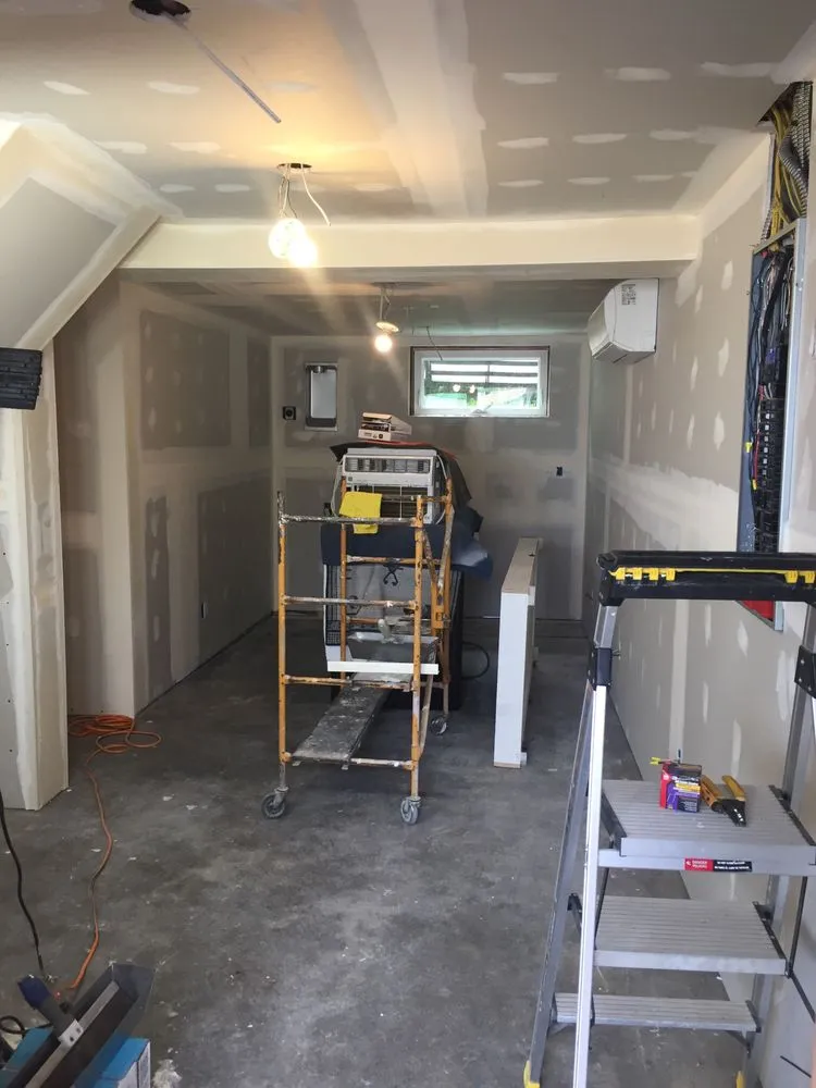 Slide of Today's Interiors & Exteriors