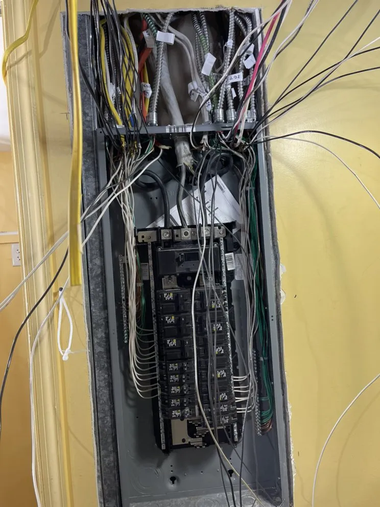 Slide of Todo Electric