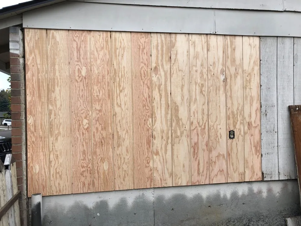 Slide of Tod’s Handyman Services