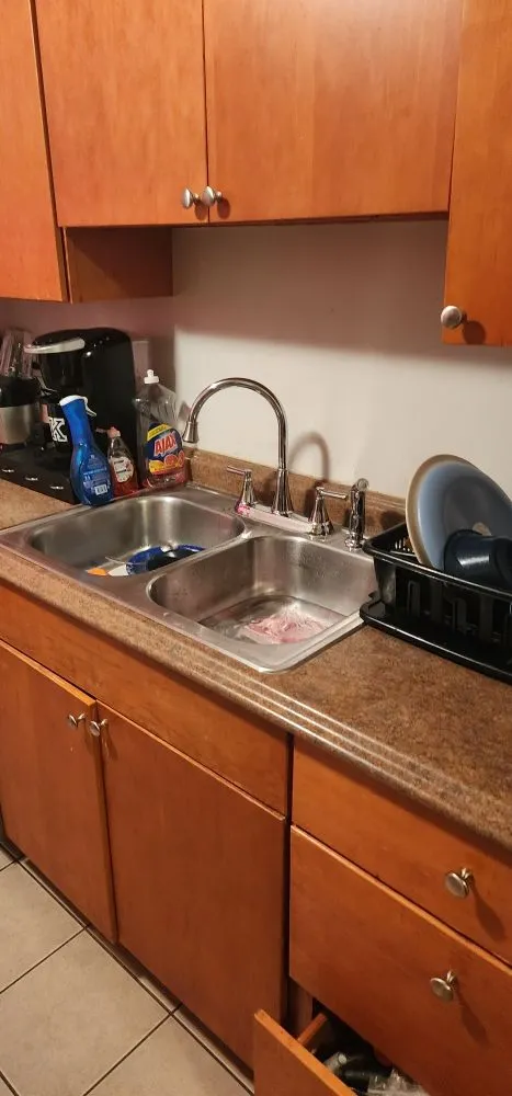 Slide of Toj Sokhtmon