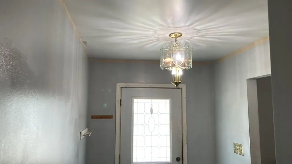 Reliable electrician providing circuit breaker repair in Claremont, IL - Tolliver Quick Fix