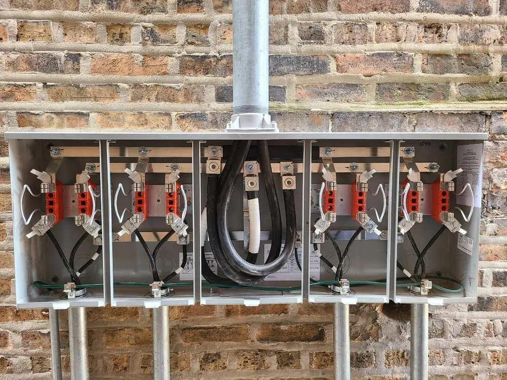 Slide of TOM Electric Services