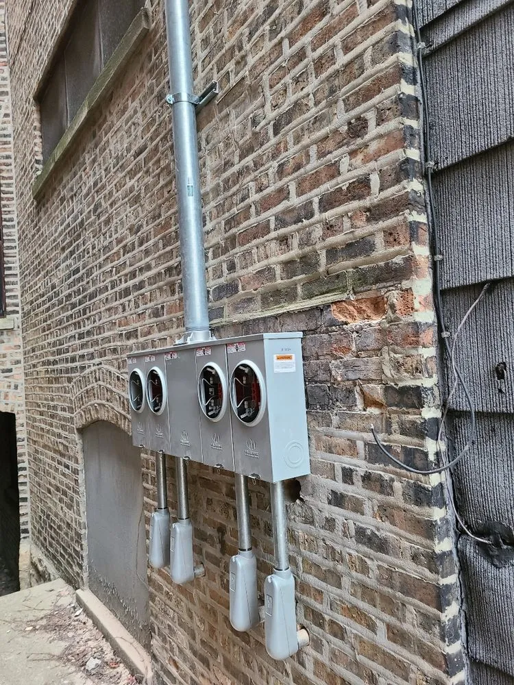 Slide of TOM Electric Services