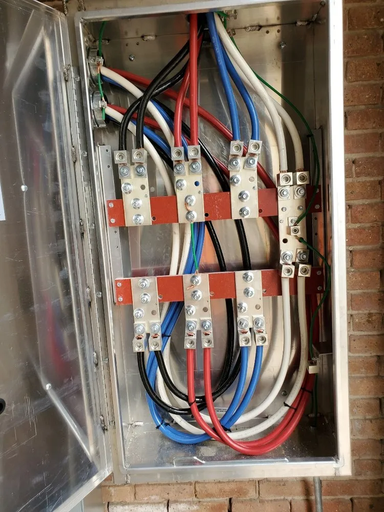 Slide of TOM Electric Services