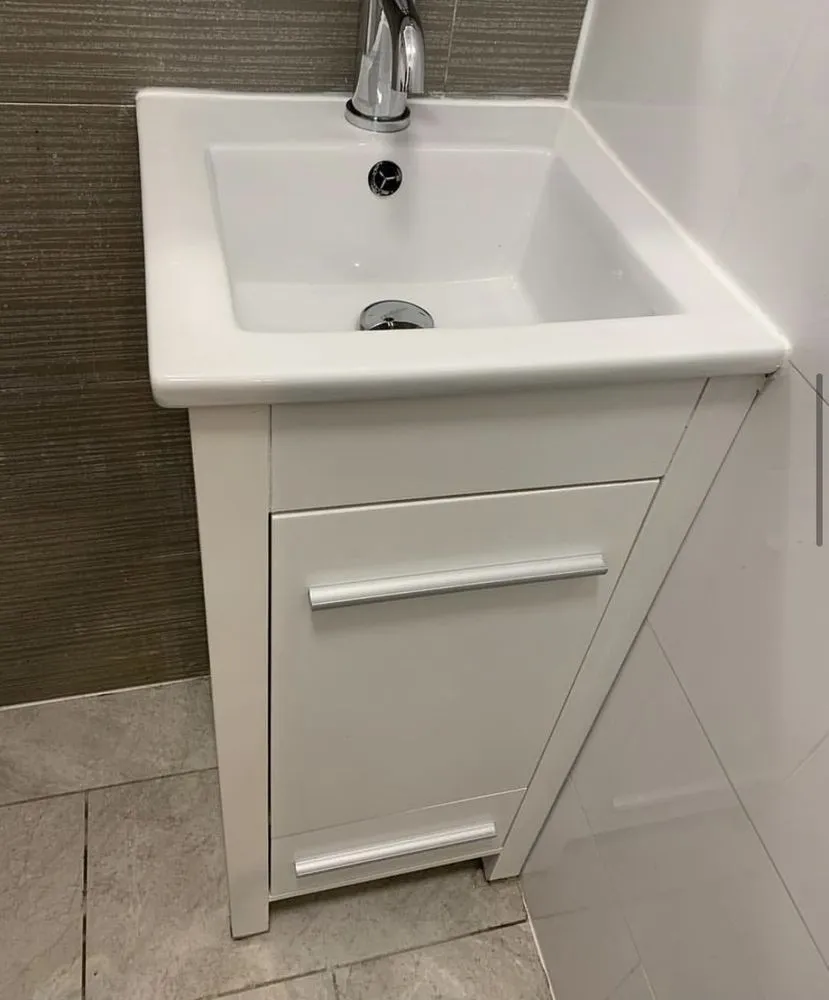 Slide of Tomlinson luxury homes