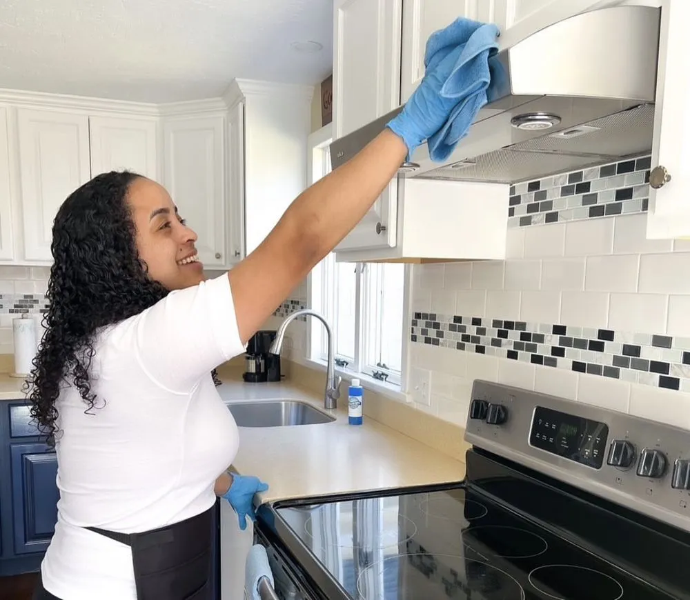 Slide of Tomlinson luxury homes