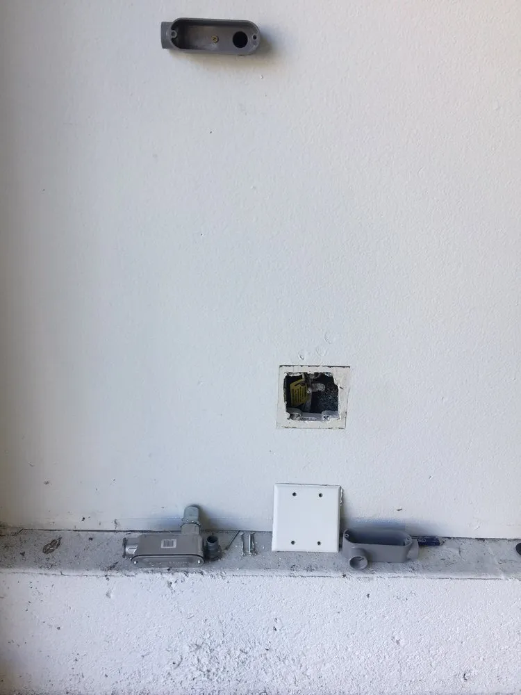 Slide of Tommy Gunn Electric