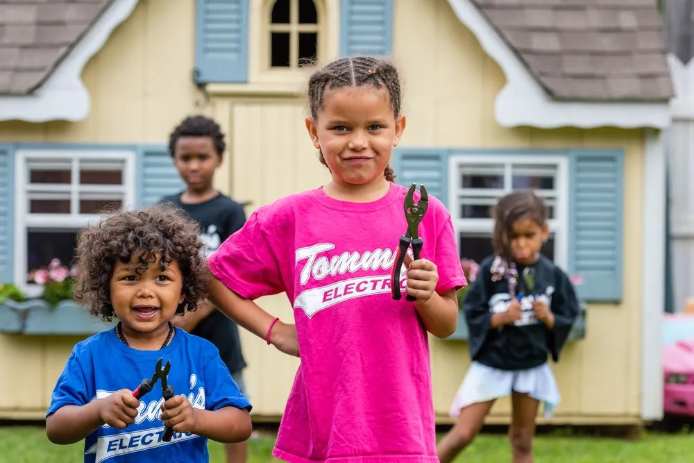 Slide of Tommy's Electric