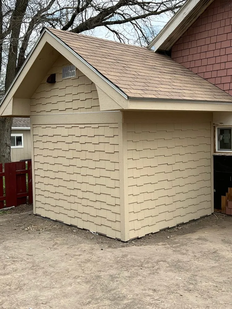 Slide of Tom's Custom Carpentry