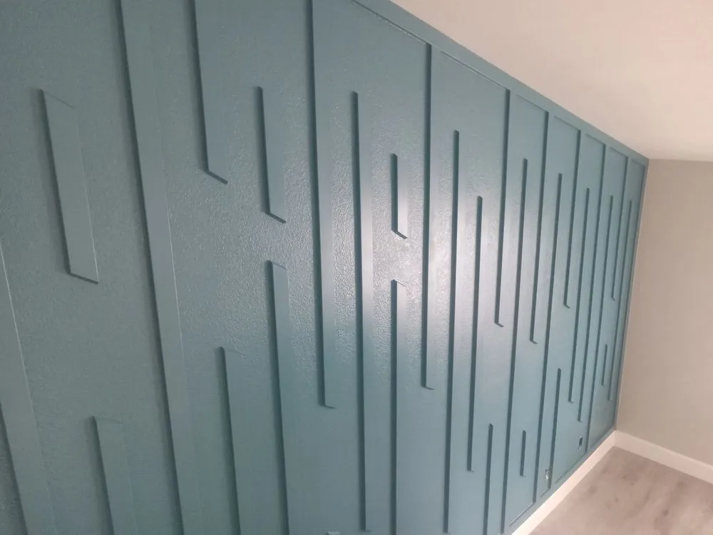 Slide of Tom's Custom Carpentry