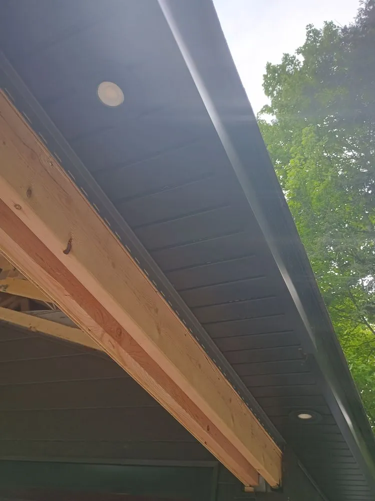 Slide of Toms Electric