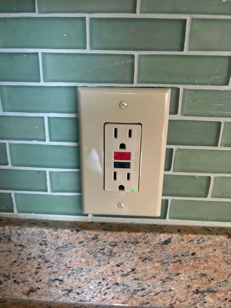 Slide of TomTech Electric