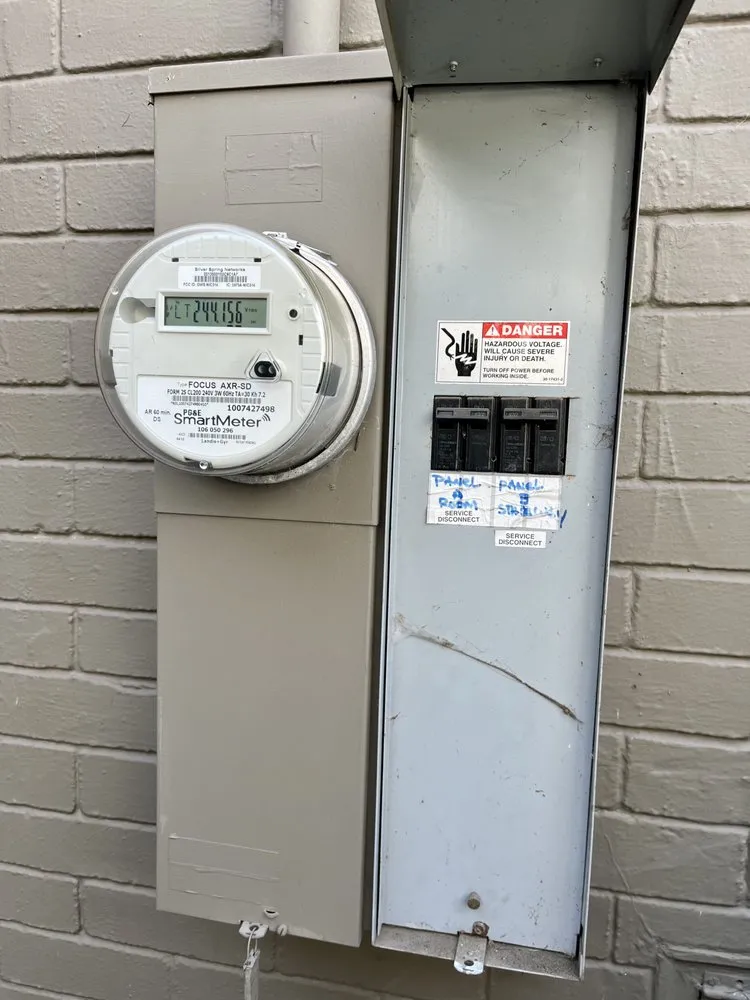 Slide of TomTech Electric