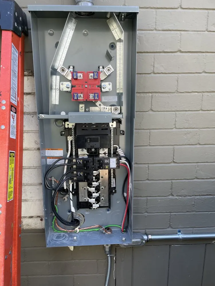 Slide of TomTech Electric