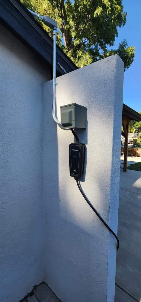 Slide of TomTech Electric