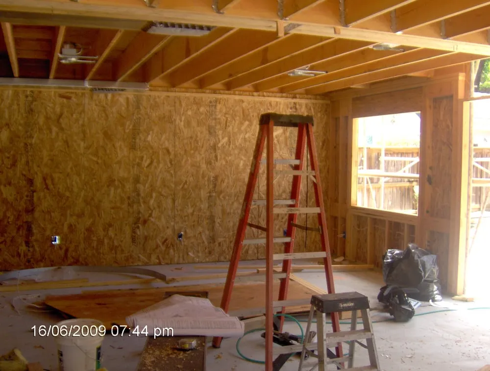 Slide of Tony's Electric