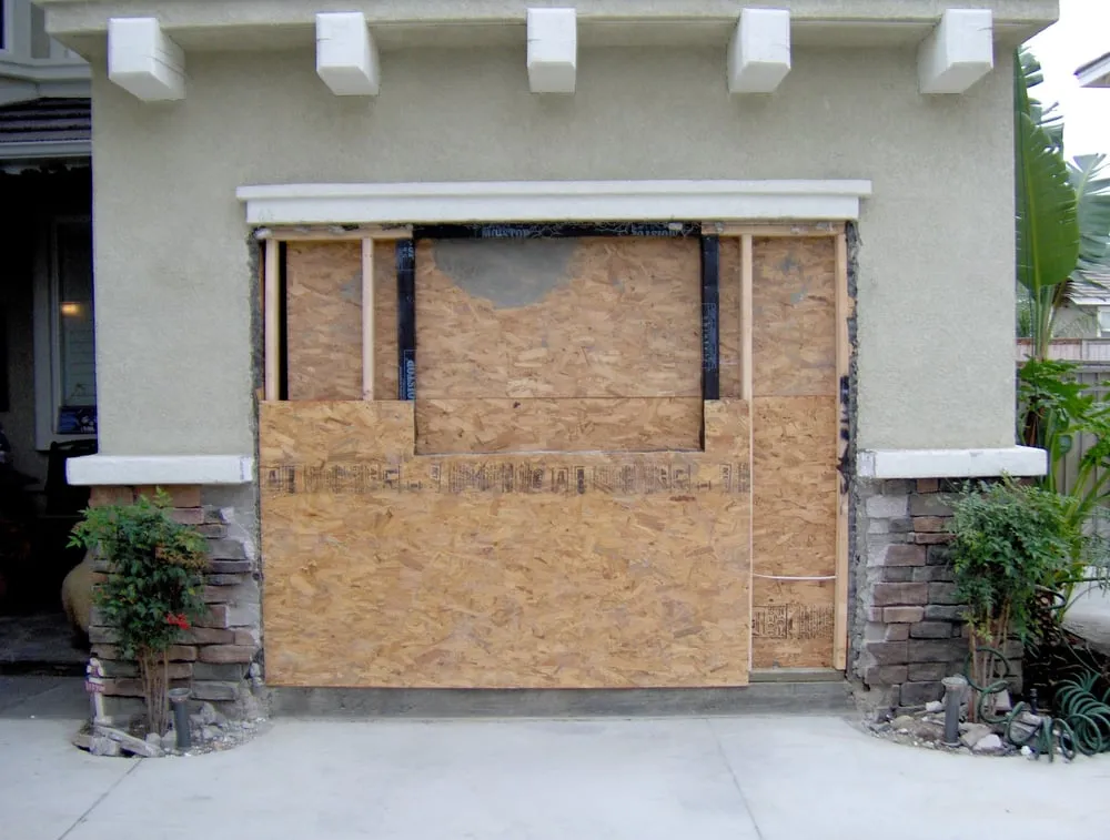 Slide of Tony's Electric