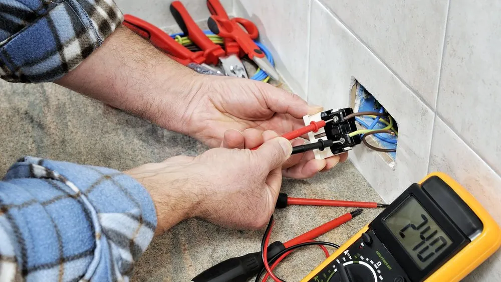 Trusted wiring installation experts serving Henderson, CO - Top & Licensed Electricians