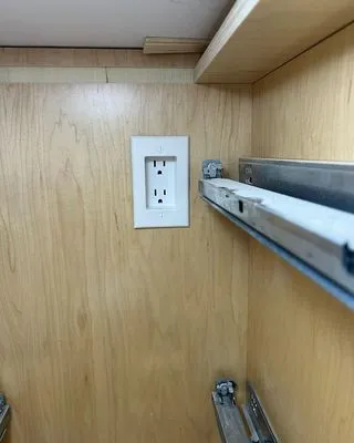 Top Choice 24 Hour Electrician Logo