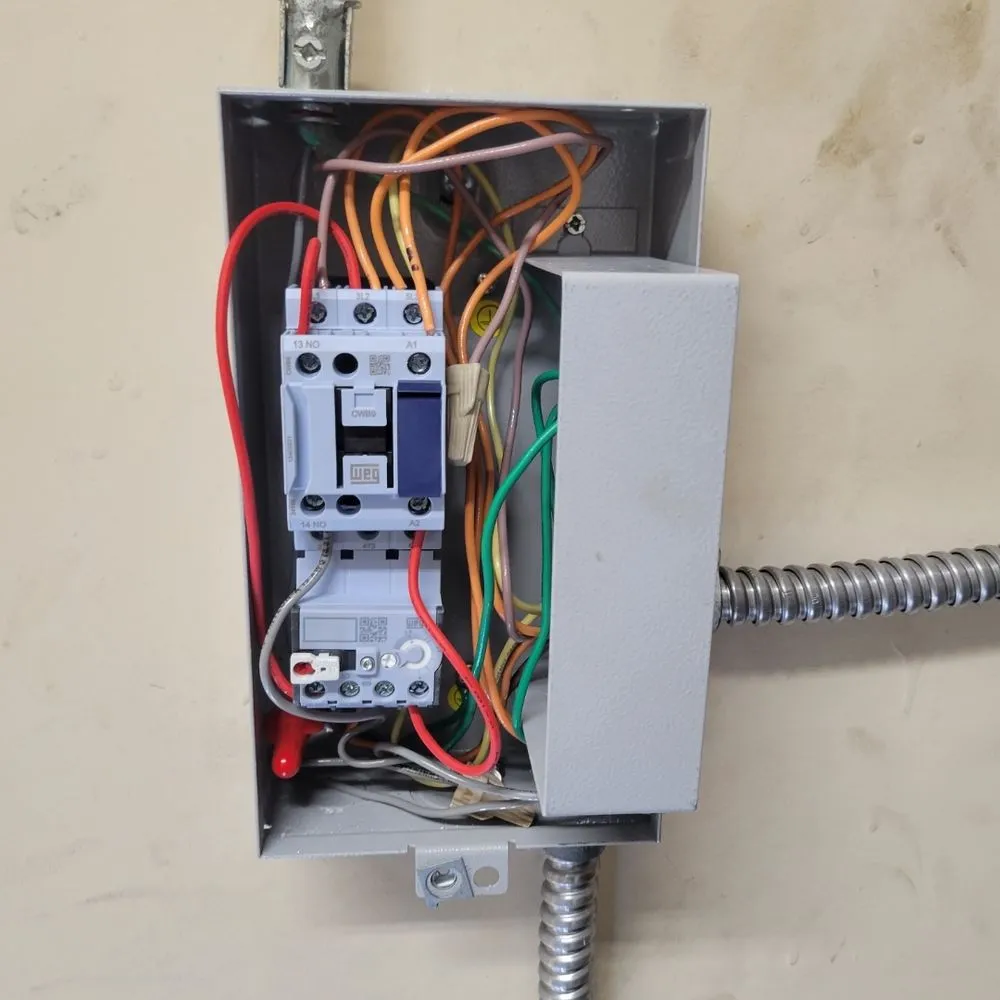 Slide of Top Dawg Pro Services