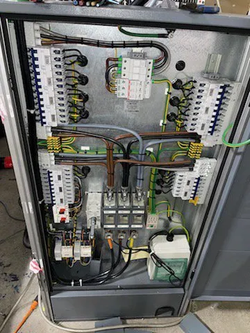 Slide of Top Dawg Pro Services