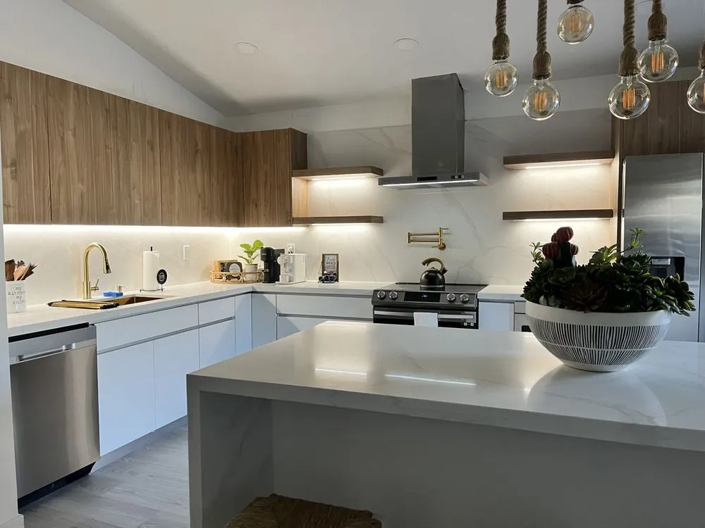 Slide of Top Dog Electric