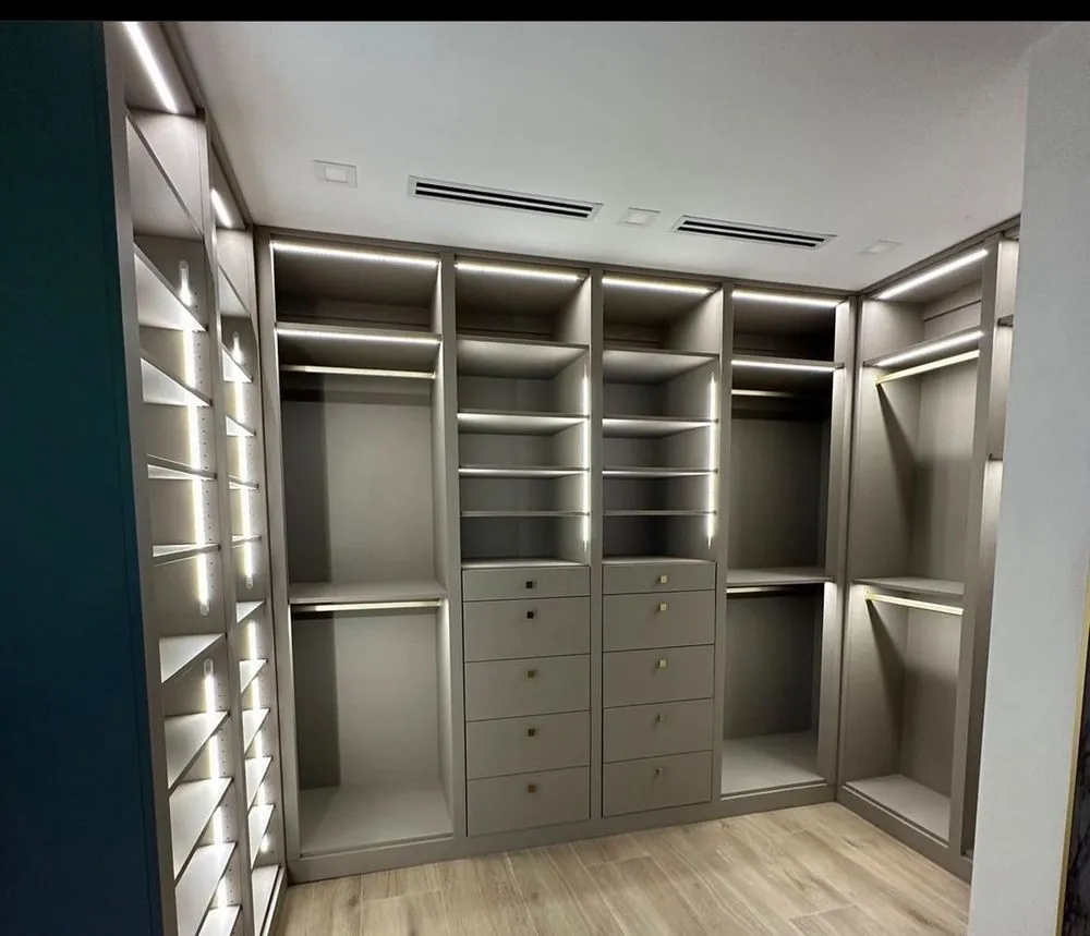 Slide of Top Dog Electric