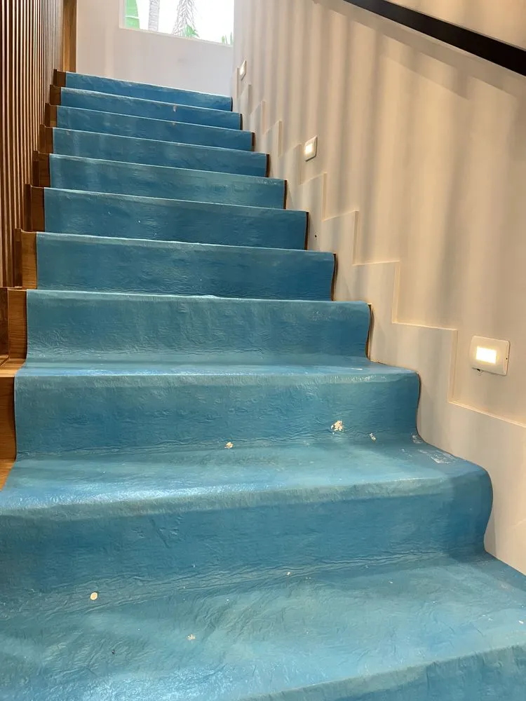 Slide of Top Dog Electric