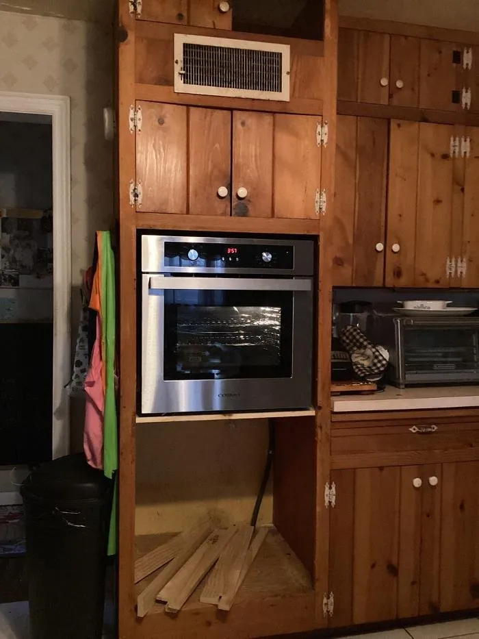 Slide of Top Flight Electric