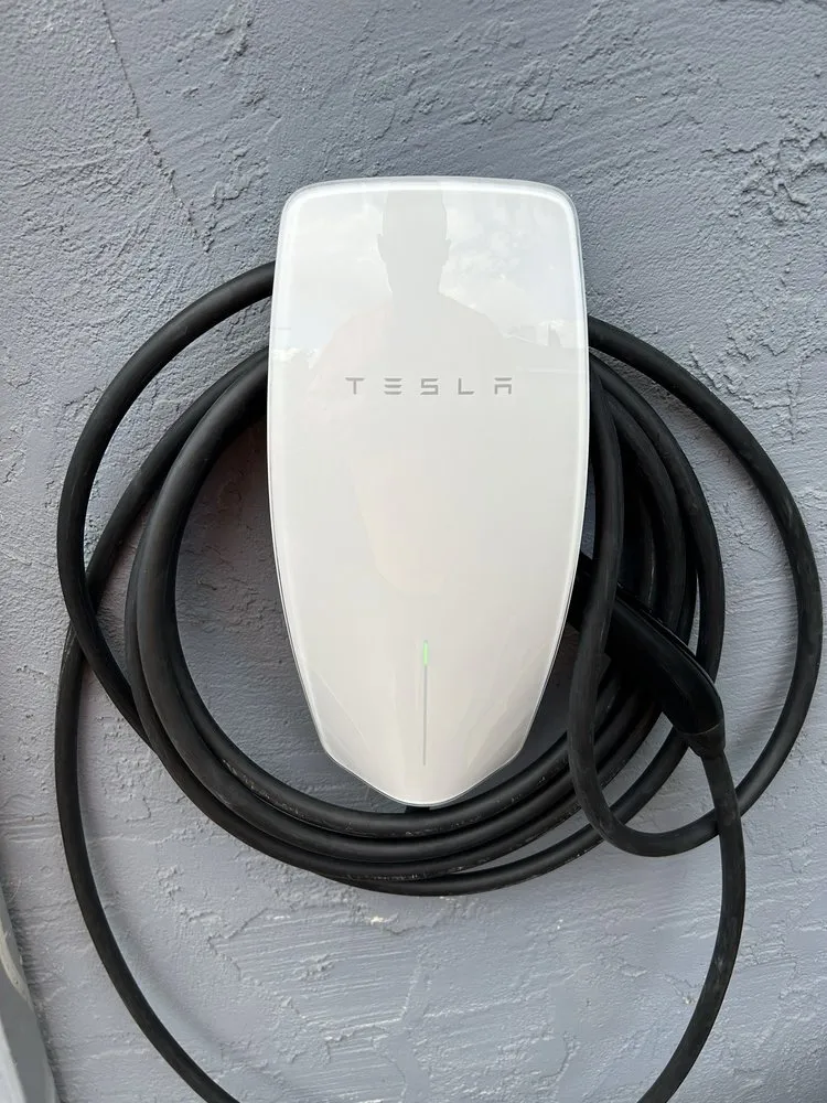 Slide of Top Gun Electric