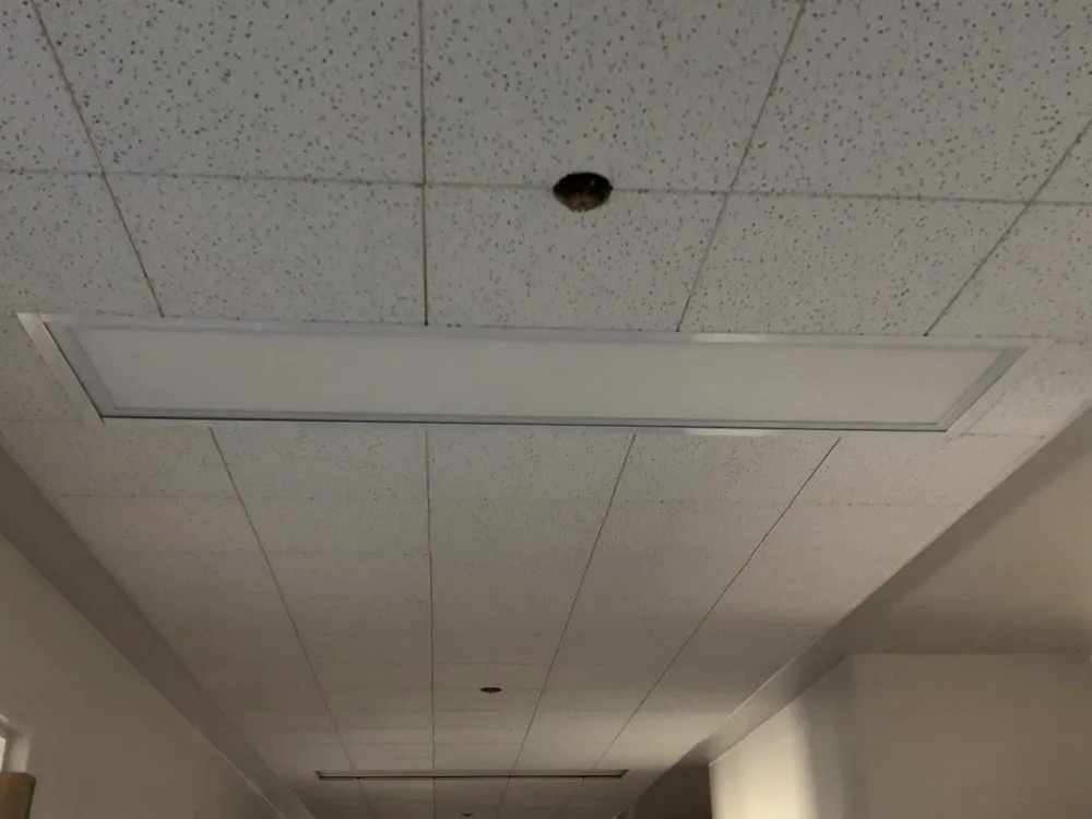 Slide of Top Knotch Electrical Services