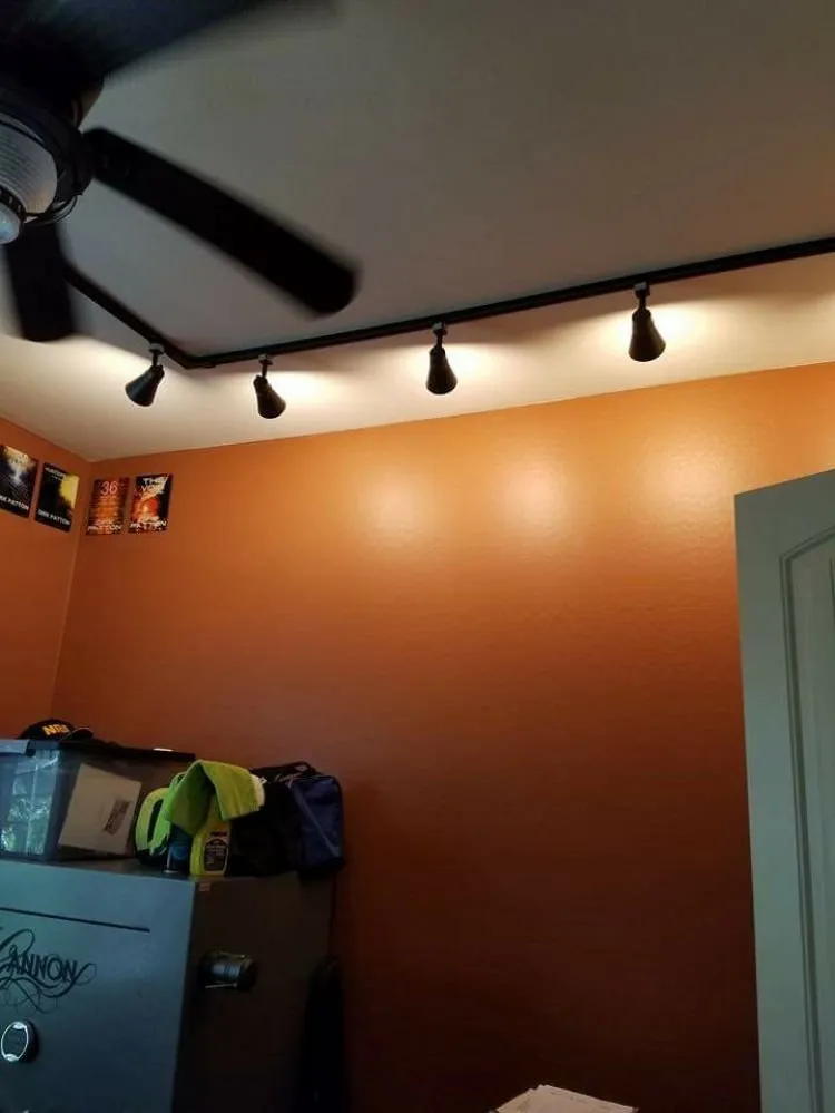 Slide of Top Notch Electric