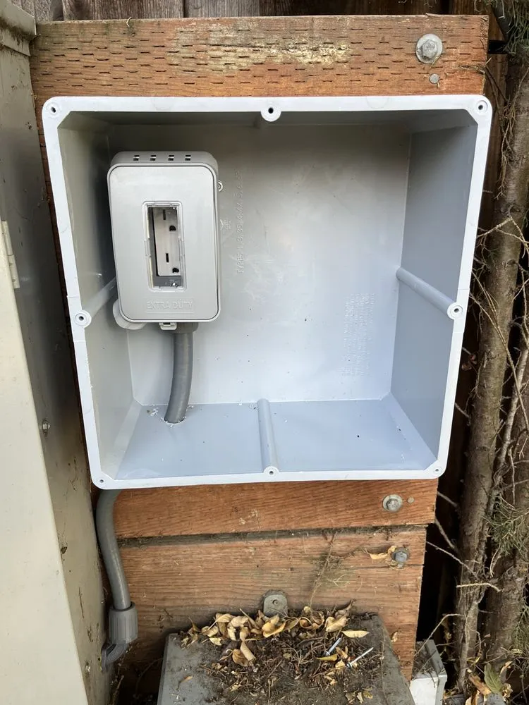 Slide of Top-Notch Electric