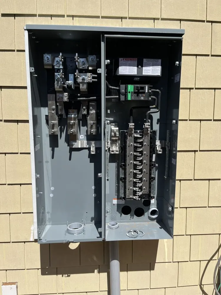 Slide of Top-Notch Electric