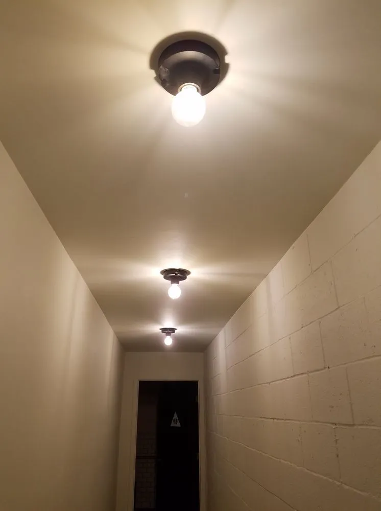 Slide of Top Notch Electric