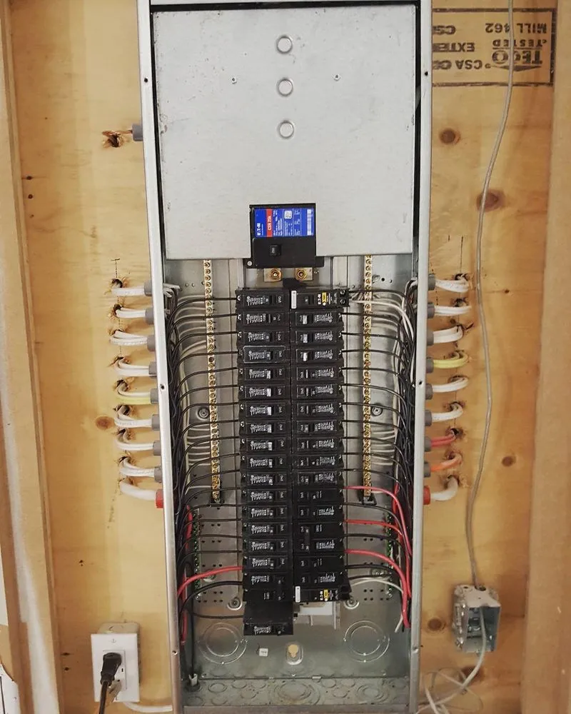 Slide of Top Notch Electrical Services